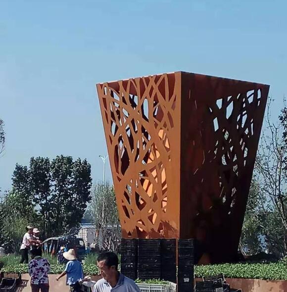 沙河口耐候钢板雕塑